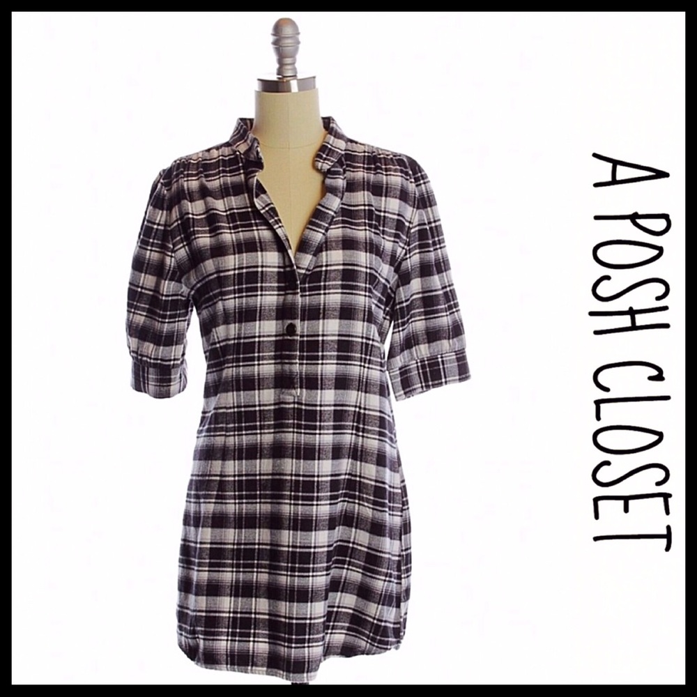 BLACK WHITE PLAID FLANNEL BUTTON DOWN SHIRT